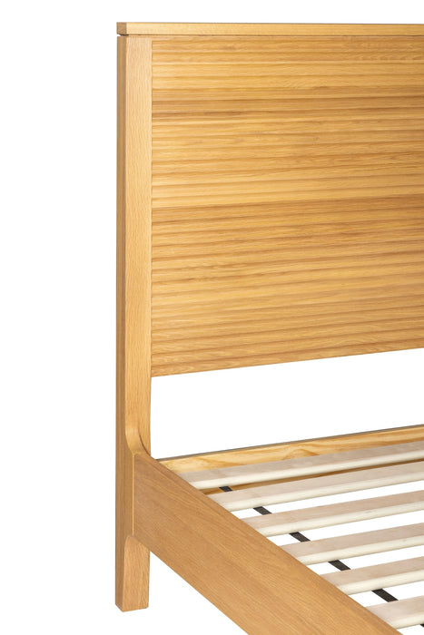 Seattle - Modern Natural Oak Bed