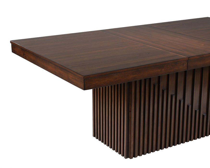 Briarwood Dining Table