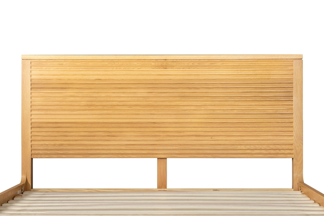 Seattle - Modern Natural Oak Bed