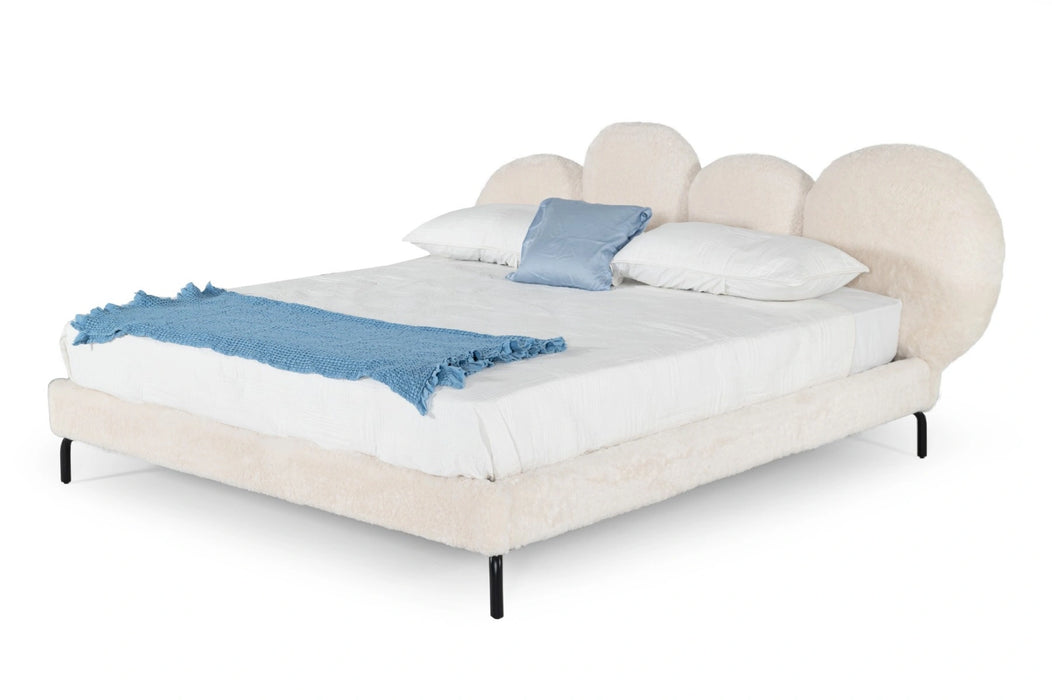 Destiny - Contemporary White Sherpa Bubble Bed