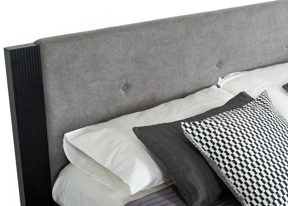 Panther Contemporary Grey & Black Bed