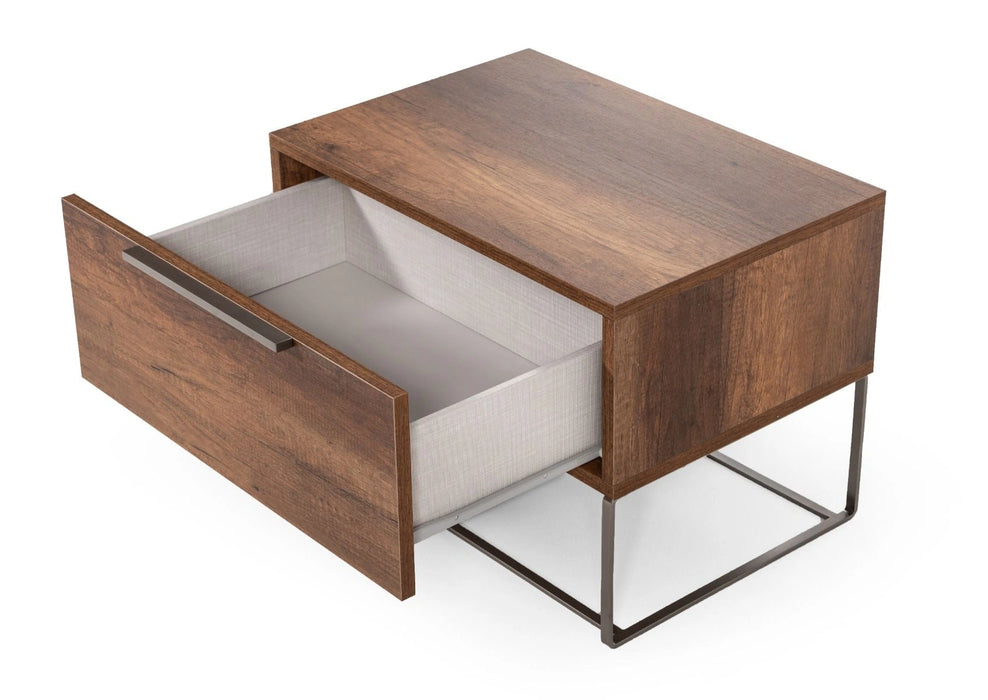 Lorenzo Italian Modern Light Oak Bedroom Set