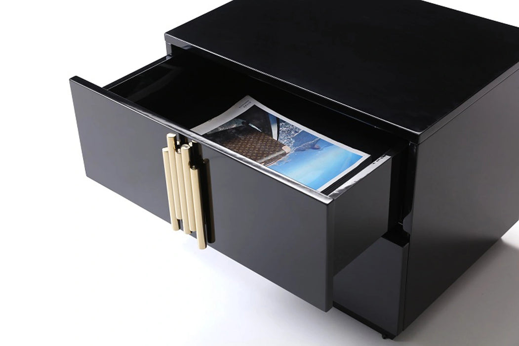 Token Modern Black & Gold 4-Piece Bedroom Set