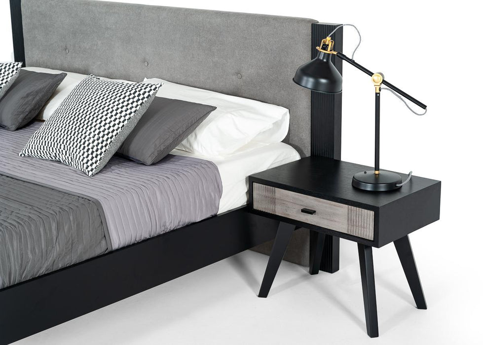 Nova Domus Panther Contemporary Nightstand