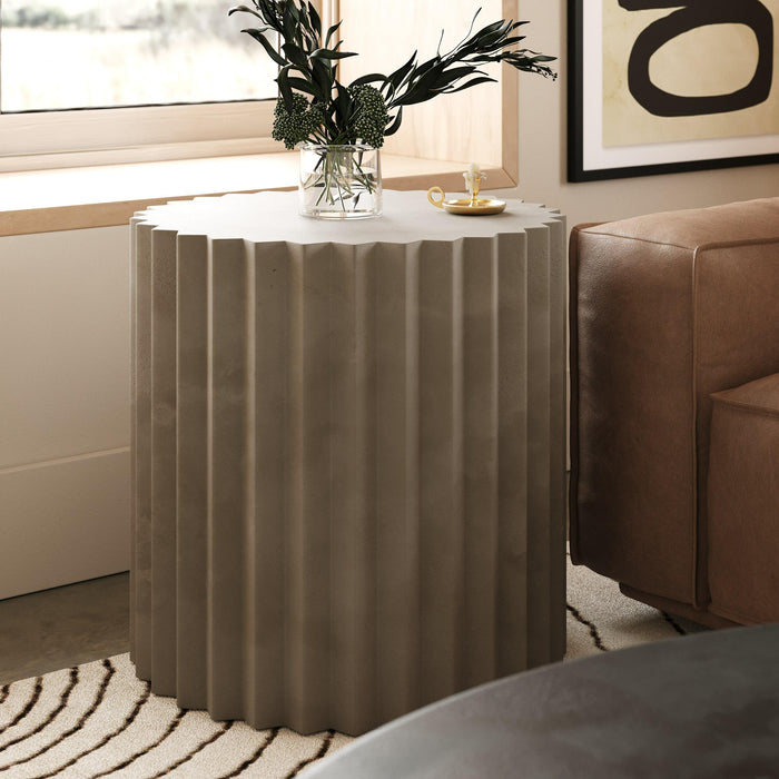 Modrest Evadale Modern End Table