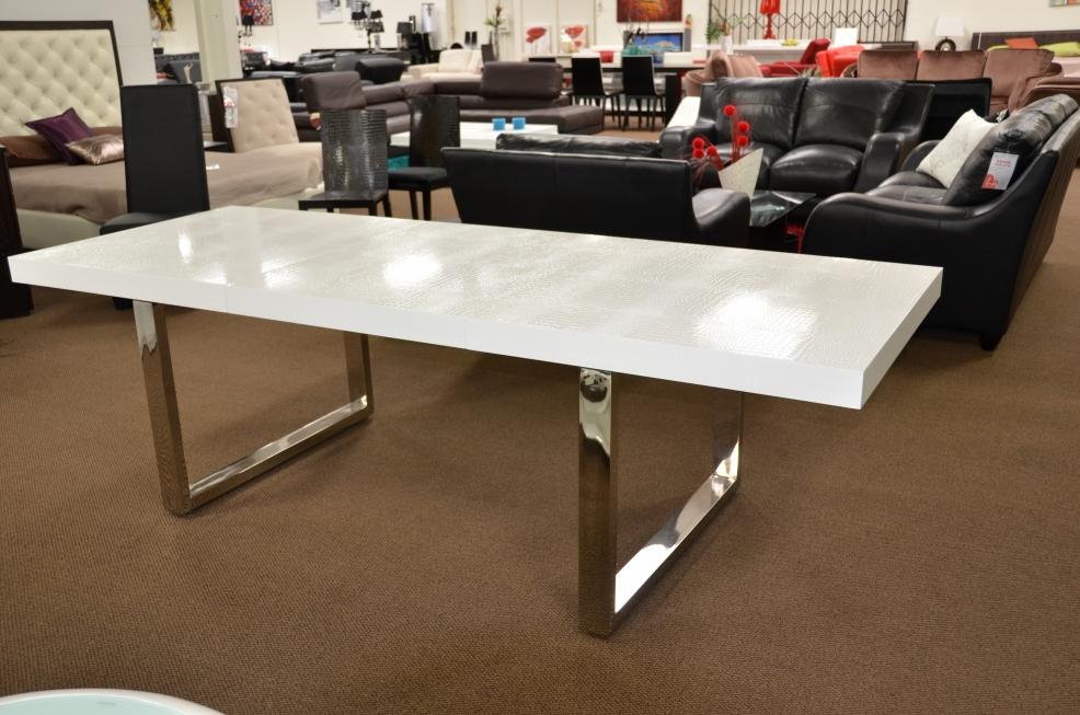 Skyline Extend Modern Dining Table