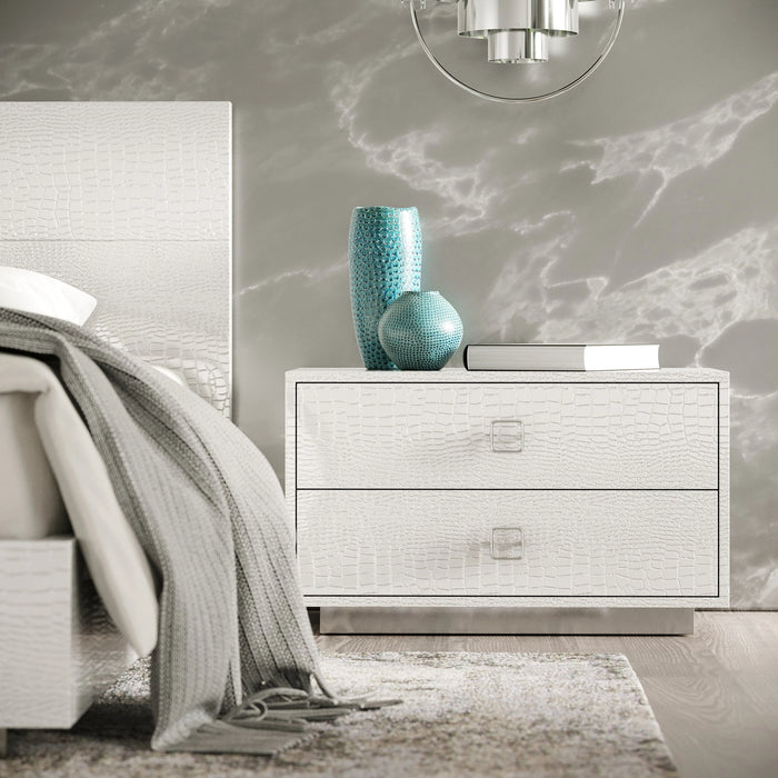 Ovidius + Victoria - Modern White Crocodile Lacquer Bedroom Set