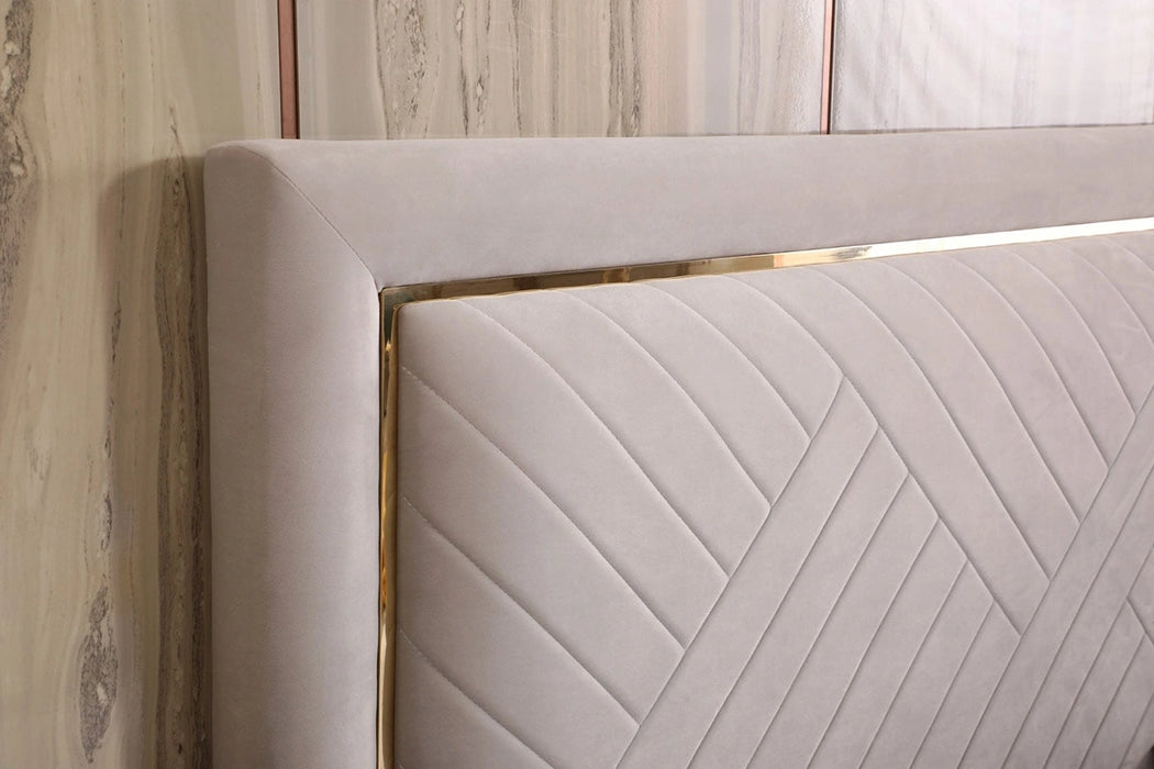 Corrico - Off White Velvet Modern Bed