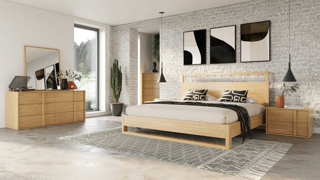 Berlin - Modern Natural Oak Bed
