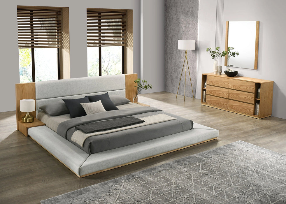 Jagger Modern Natural Oak Bed