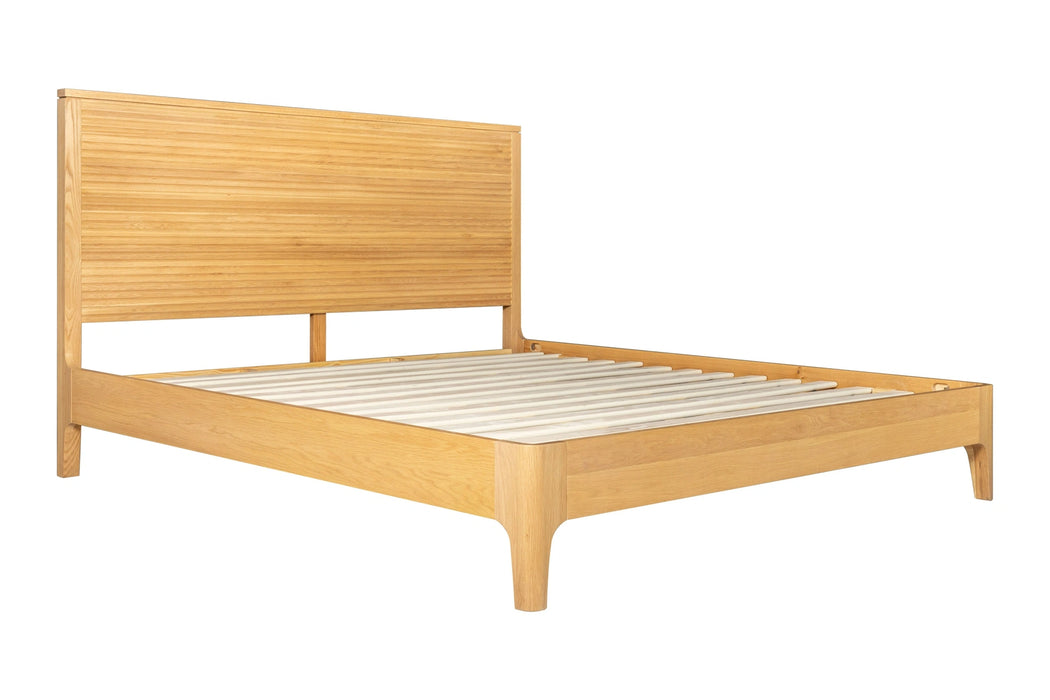 Seattle - Modern Natural Oak Bed