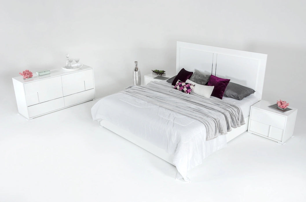 Nicla Italian Modern White Bed